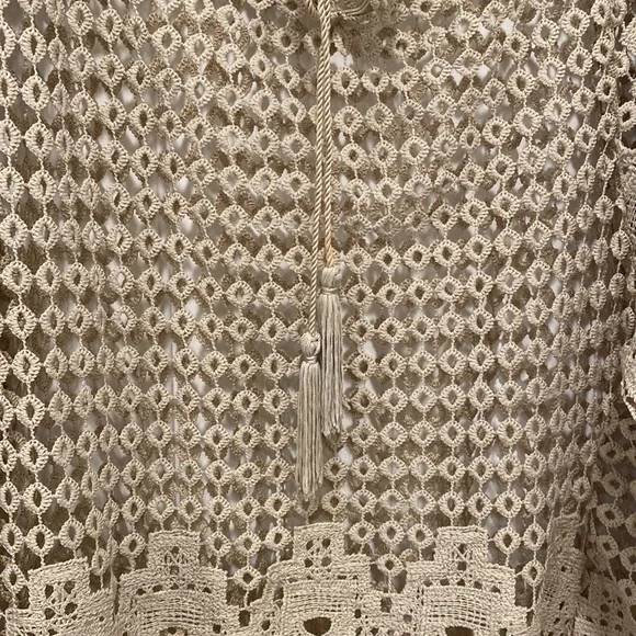 3/$15 Womens Tan Lace Tunic Top - Picture 5 of 7